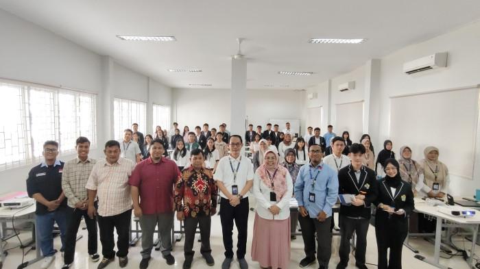 Dosen Unimed Gelar Pengabdian di Sekolah
