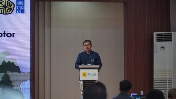 General Manager PLN UID Sumatera Utara, Mundhakir saat menyampaikan dukungan penuh PLN terhadap upaya pemerintah daerah dalam mempercepat ekosistem kendaraan listrik