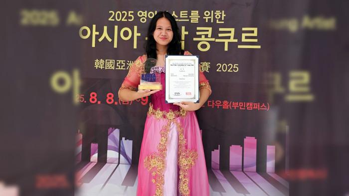 Gaia Brisbie Narwastu Putrichandra, siswi SMA Regina Pacis Bogor, Jawa Barat, raih juara 1 Asia Music Competition 2025 di Busan, Korea Selatan, 8 Agustus 2025. (Dok.Pribadi)
