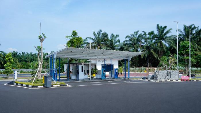 Gambar Pembangunan SPKLU di kawasan Polda Sumatera Utara