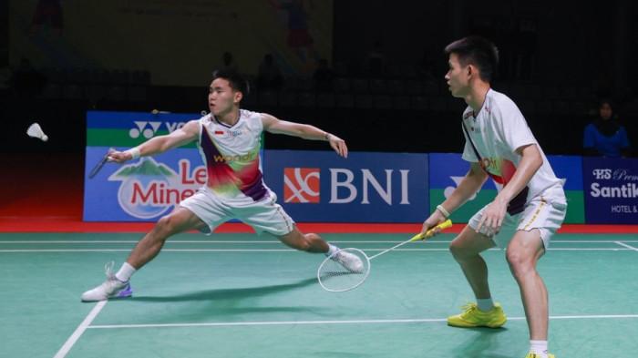 Raymond/Nikolaus Melaju ke Semifinal Indonesia Masters 2025 Usai Tumbangkan Ganda China