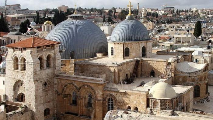 Gereja Makam Kudus atau Gereja Holy Sepulchre yang berada di Kota Tua, Yerusalem.