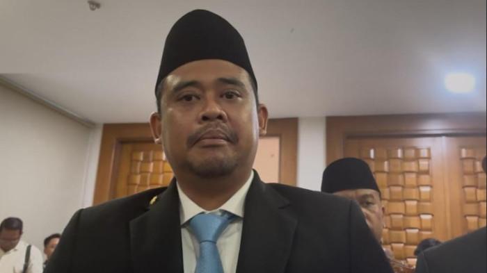 Gubernur Sumut Bobby Nasution saat diwawancarai usai melantik 4 pejabat eselon II Pemprov Sumut,Jumat (2/1/2025). Bobby mengatakan, Saat ini Sumut masuk dalam tahap masa transisi.