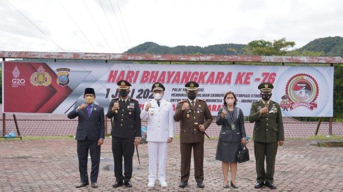Bupati Franc Tumanggor Hadiri Perayaan HUT Ke-76 Bhayangkara di Mapolres Pakpak Bharat