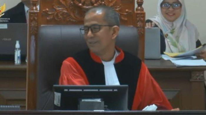 Sidang Sengketa Pilkada Medan, Hakim Tertawai Jawaban KPU hingga Kuasa Hukum Sebut Khayalan Pemohon