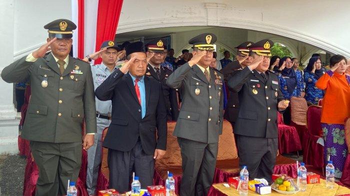 Dalam rangka memperingati Hari Kebangkitan Nasional (Harkitnas) ke-117 tahun 2025, Pemerintah Kabupaten Labuhanbatu Selatan menggelar upacara di lapangan apel Kantor Bupati Labuhanbatu Selatan, Jalan Lintas Sumatera Kotapinang–Gunung Tua, Desa Sosopan, Kecamatan Kotapinang, Kabupaten Labuhanbatu Selatan pada Selasa (20/5/2025).
