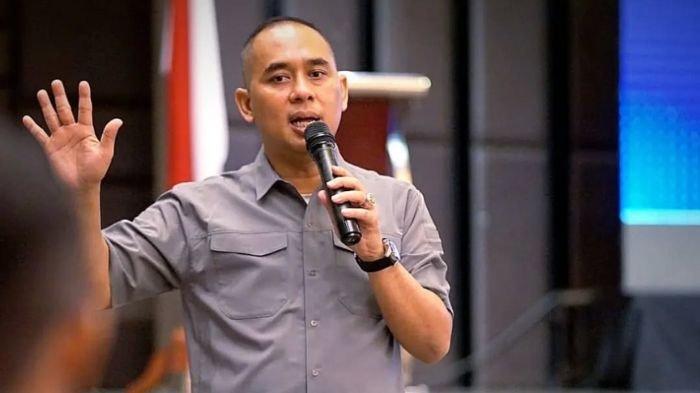 JABATAN BARU- Hendra Dermawan Siregar mendapat jabatan baru di masa Gubernur Sumut Bobby Nasution. Hendra Dermawan Siregar kini menjabat sebagai Plt Kadis PUPR Sumut menggantikan Topan Ginting.