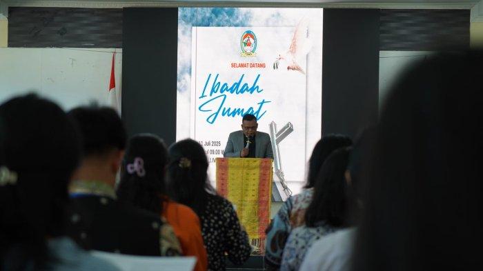 Ibadah Jumat Perdana di Lingkungan Pemkab Toba, ASN Diingatkan Agar Tidak Terikat Kesalahan