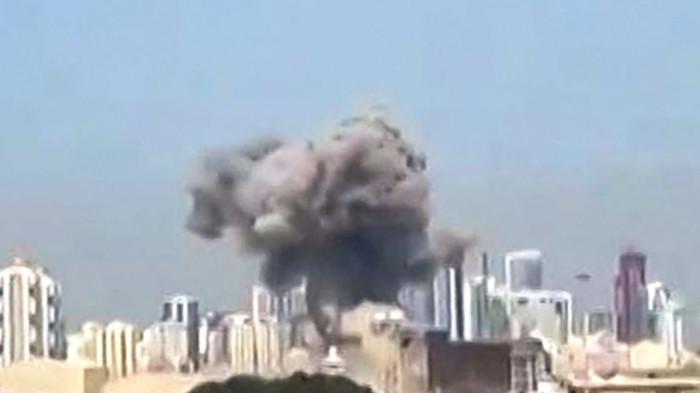 PERANG - Garda Revolusi Iran menyerang pangkalan-pangkalan militer AS di Timur Tengah untuk membalas serangan Israel, di antaranya mencakup Qatar, Bahrain, Kuwait, dan Uni Emirat Arab. Selain kapal-kapal tanker, jet tempur F-15E Strike Eagle milik Amerika Serikat (AS) juga berjatuhan, Senin (2/3/2026).