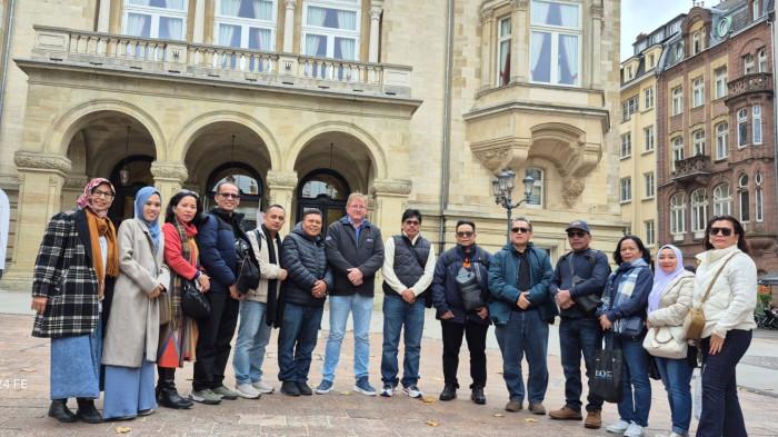 Delegasi REI Kibarkan Bendera Indonesia di Eropa, Perkuat Jejaring Global