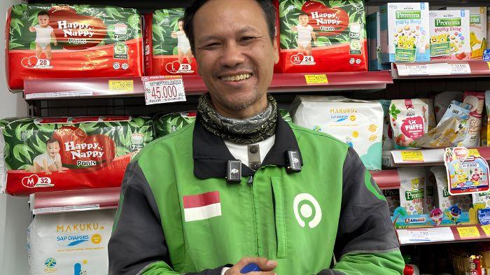 Jatuh Bangun Hidup Bapak Ojol,