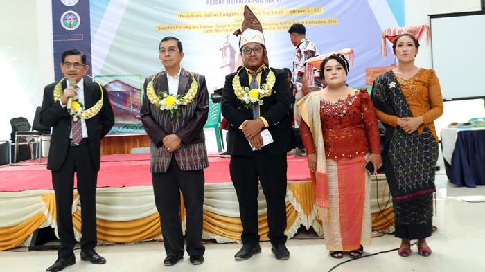 Jemaat Gereja Kristen Protestan Simalungun (GKPS) memulai pembangunan