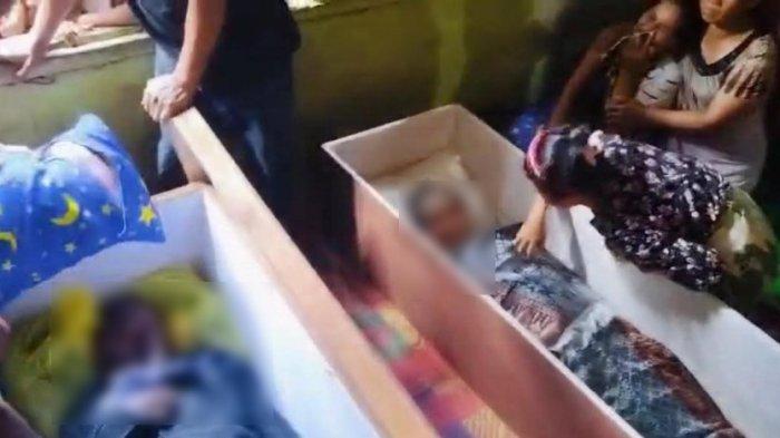Jasad Pasutri M Sinaga dan K br Gultom Korban Lakalantas Bus ALS Dimakamkan Satu Liang