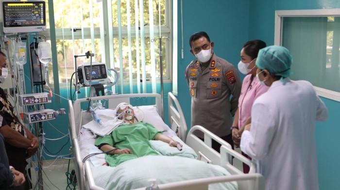 Kunjungan Kapolda ke RS Colombia, Empati untuk Elida yang Tertabrak Polisi: Janji Tegakkan Keadilan