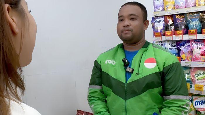 Jestham Traktir : Duduk Sendiri Tanpa Suara,