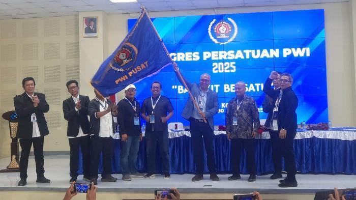 KONGRES PWI 2025 -- Akhmad Munir terpilih menjadi Ketua Umum (Ketum) Persatuan Wartawan Indonesia (PWI) Pusat pada Kongres Persatuan PWI 2025 di BPPTIK Komdigi Cikarang, Kabupaten Bekasi pada Sabtu (30/8/2025).