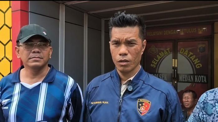 Kanit Reskrim Polsek Medan Kota Iptu Poltak Tambunan ketika diwawancarai, Jumat (26/6/2026). Pihaknya mengamankan anak dibawah umur pembakar rumah adat Batak di monumen Sisingamangaraja XII, Jalan Sisingamangaraja Medan.