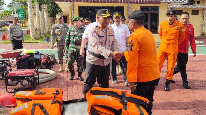 Siapkan Perlindungan Cuaca Ekstrem, Kapolres Simalungun Pimpin Apel Kesiapan Tanggap Darurat Bencana