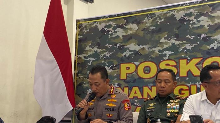 Kapolri saat pres banjir
