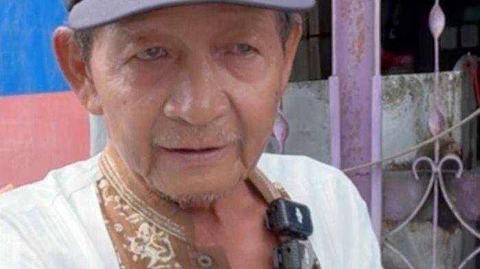 Penjual Nira Yang Giat Berjuang di Usia Senja