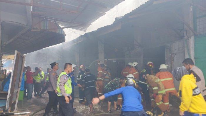Wakapolres Tebingtinggi Cek TKP Kebakaran di Pasar Senangin