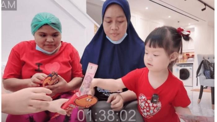  Kebersamaan dan Keseruan Perayaan Imlek Keluarga Jestham