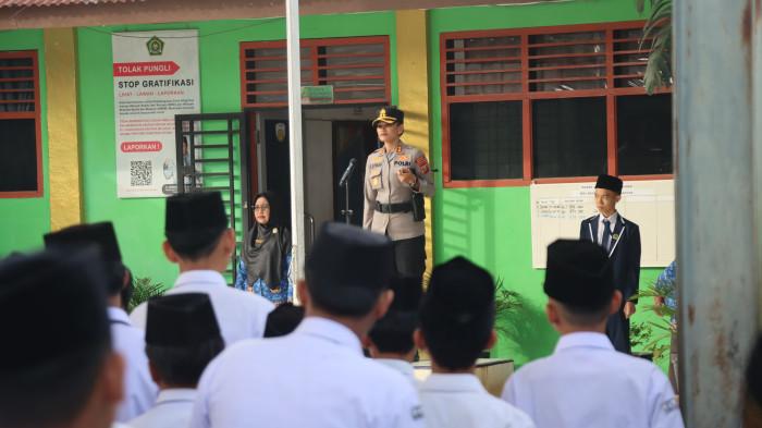 Dari Upacara ke Hati Pelajar, AKBP Sah Udur Sitinjak Inspirasi Siswa MTsN Pesan Moral dan Nasionalis