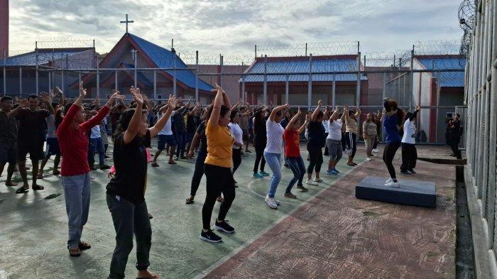 Warga Binaan Rutan Kabanjahe Laksanakan Kegiatan Senam Pagi dengan Semangat