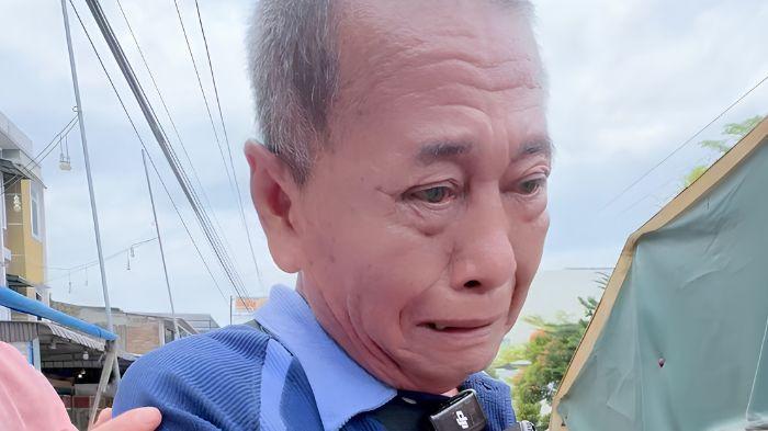 Keikhlasan dan Ketabahan Bapak Penarik Becak