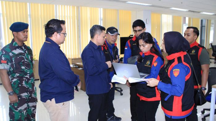 Kejaksaan Tinggi Sumatera Utara menggeledah kantor PT Indonesia Asahan Aluminium atau Inalum perihal dugaan korupsi di perusahaan milik negara tersebut, Kamis (13/11/2025).