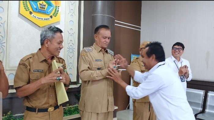 Kepala BPS Pakpak dan Wakil Bupati