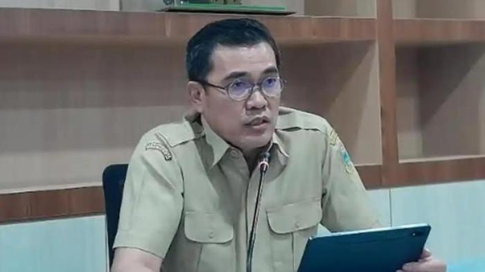 Kepala DiskopUKM Sumut Naslindo Sirait yang ditetapkan tersangka oleh Kejari Mentawai beberapa hari lalu. Atas perkara ini  Kepala Bapeg Sumut masih terapkan Azas Praduga tidak Bersalah.