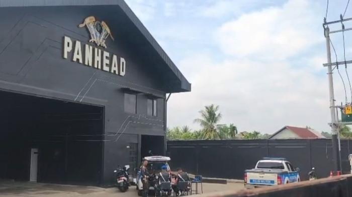 PENEMBAKAN TNI - Denpom II/4 Palembang melakukan olah TKP di tempat kejadian penembakan anggota TNI di tempat hiburan malam di Jalan Alamsyah Ratu Prawira Negara, Kecamatan Ilir Barat (IB) 1, Palembang, Sumatera Selatan, Sabtu (16/5/2026).(KOMPAS.COM/AJI YK PUTRA)