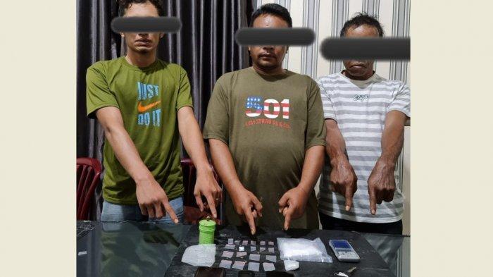 SEMBUNYIKAN Sabu di Jok Mobil, Jaringan Pengedar Narkoba Diamankan Satresnarkoba Tanah Karo