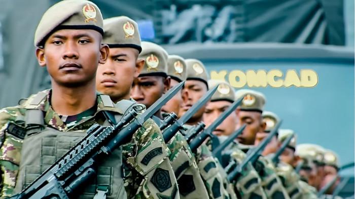 KOMCAD- Sejumlah warga sipil yang mengikuti pelatihan Komponen Cadangan atau Komcad. Dalam waktu dekat, ada 4.000 ASN yang bakal mengikuti pelatihan Komcad.