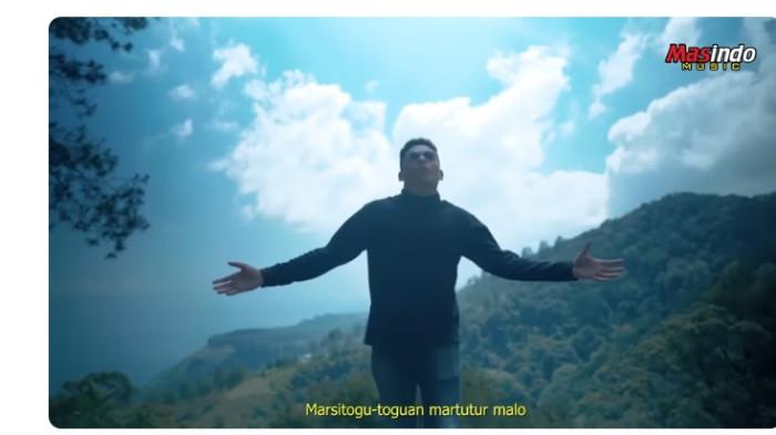 Lirik Lagu Batak Marsada Marbisuk Marroha yang Dipopulerkan oleh Siantar Rap Foundation