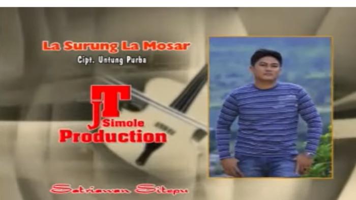 Lirik Lagu Karo La Surung La Mosar Dipopulerkan oleh Satriawan Sitepu
