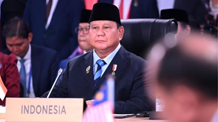 KTT ASEAN- Presiden menghadiri Plenary Session bersama para pemimpin negara ASEAN lainnya untuk merumuskan arah dan tujuan strategis Konferensi Tingkat Tinggi ke-48 ASEAN.