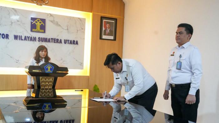 Lantik Notaris Pengganti,