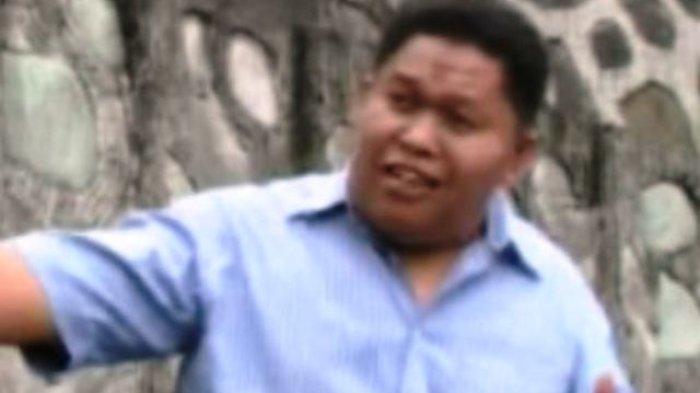 Arti dan Lirik Lagu Karo Terlolah Dipopulerkan oleh Untung Purba