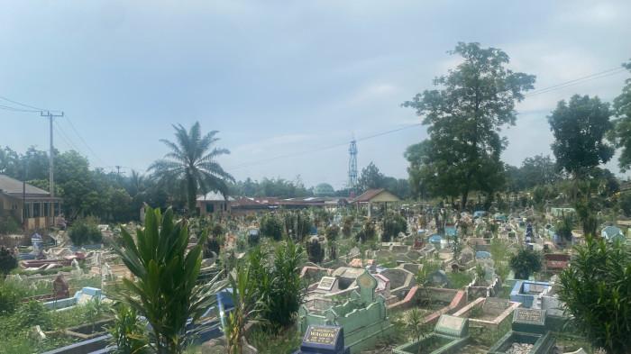 MAKAM DIBONGKAR-Makam pria yang dikubur 24 Maret 2026 di TPU Muslim
