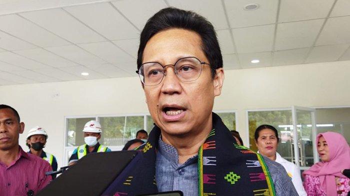 Menteri Kesehatan RI Budi Gunadi Sadikin memberikan keterangan usai memantau kesiapan RSUD Komodo sebagai salah satu rumah sakit rujukan ASEAN Summit, Labuan Bajo, Manggarai Barat, NTT, Ahad (30/4/2023).