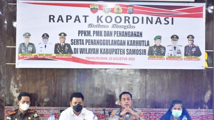 Darurat Karhutla, Kapolres Samosir Telepon Bupati Bahas Penanganan dan Tandatangani MoU Kesepakatan
