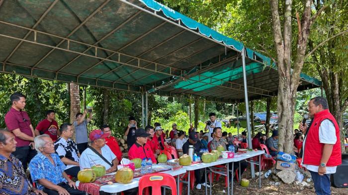 Nias Selatan Elisati Halawa dan Wakil Ketua DPD PDI Perjuangan