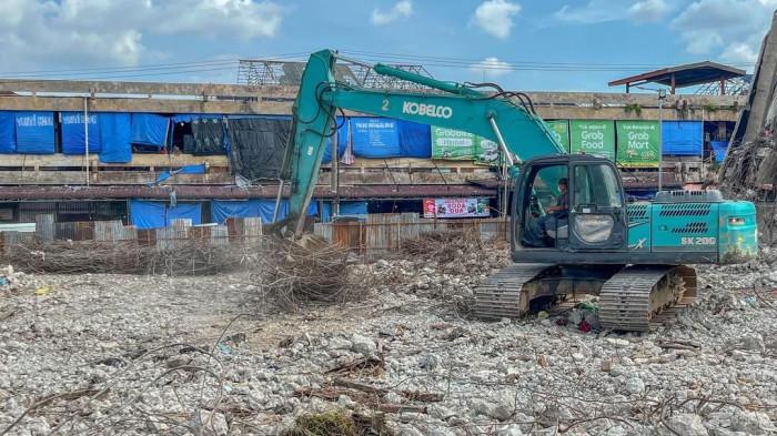 Lebih Cepat dari Rencana, Separuh Gedung IV Pasar Horas Berhasil Dirobohkan dalam Sepekan