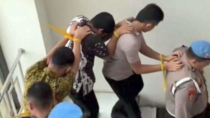 POTRET 4 oknum polisi yang diduga terlibat kasus pemerkosaan terhadap gadis remaja calon polwan di Jambi.
