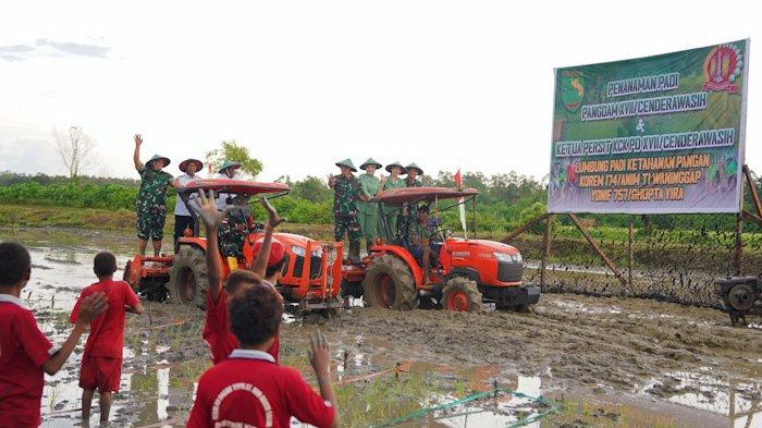 PROGRAM Manunggal Air dan Cetak Sawah TNI AD Jadi Berkah untuk Warga Papua
