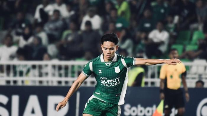 PSMS MEDAN- Gelandang muda Adlin Cahya ketika memperkuat PSMS Medan di kompetisi musim lalu. Adlin Cahya resmi dipermanenkan Ayam Kinantan di kompetisi musim depan.
