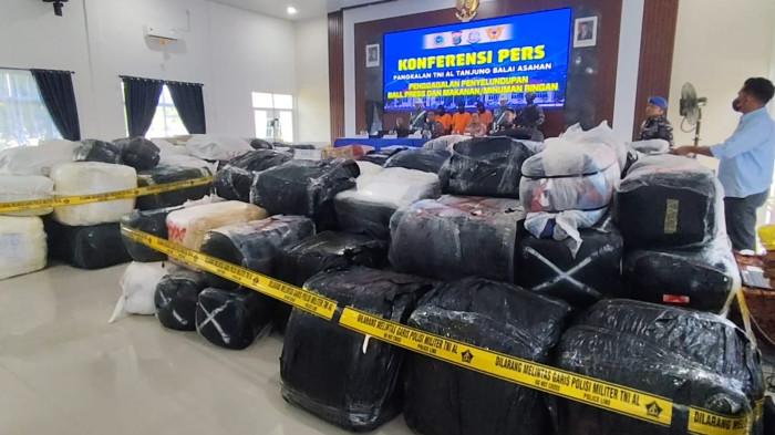 3 Orang Penyelundup Balpres Menggunakan 2 Kapal di Perairan Asahan Ditetapkan Sebagai Tersangka