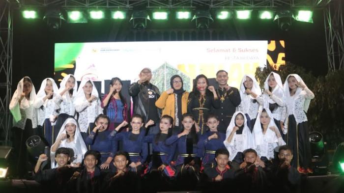 Cerita Legenda Mareleng Tendi Sukses Hipnotis Penonton dalam Pesta Njuah - Juah Dairi